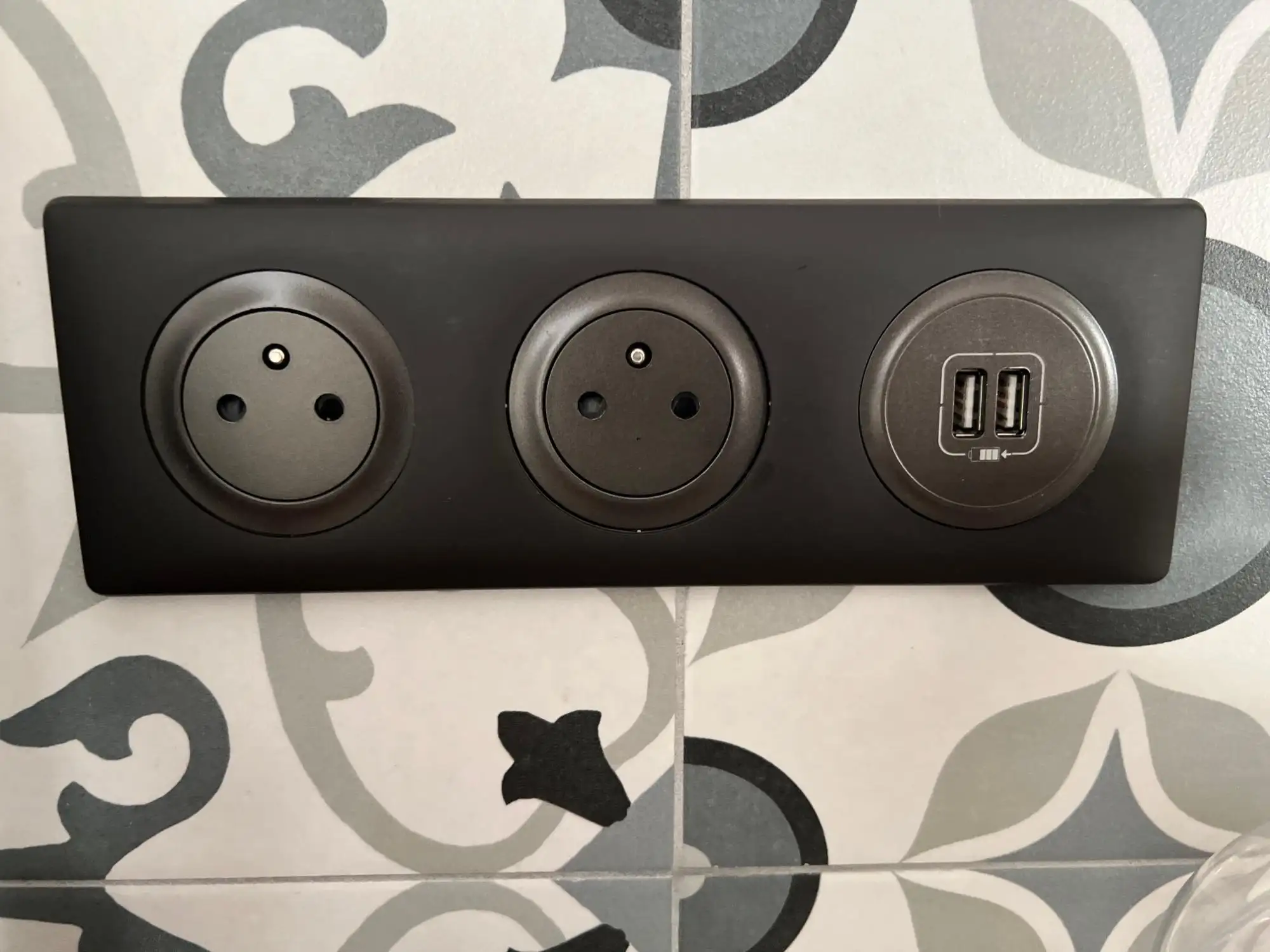 Electricien Aix en provence appareillage